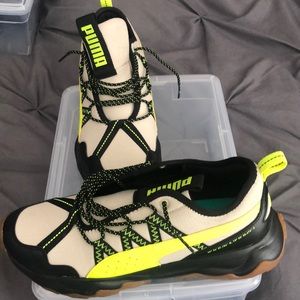 Mens Puma sneakers with gel cushions